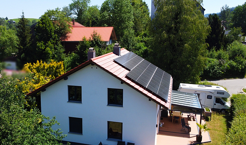 Zukunftssicheres Wohnen im Allgäu: Kernsaniertes energieeffizientes EFH - Einziehen & Wohlfühlen