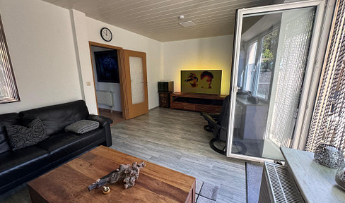 Semi-detached house with a terrace in Dedensen/Seelze.