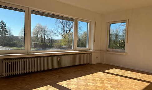 2-room apartment with fitted kitchen in Detmold.