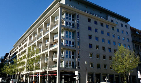 Exclusive 2-room apartment with balcony in the heart of Berlin – available immediately and without any agency fees.