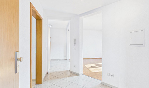 Central, very beautiful and well-maintained 2-room apartment with a balcony in Stuttgart-Untertürkheim.