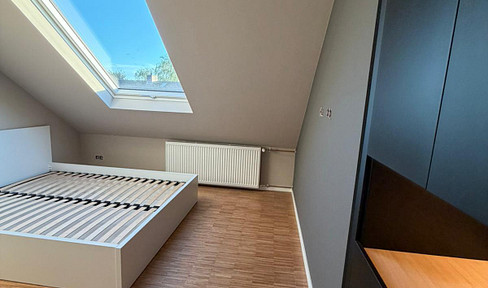 Exclusive 3-room apartment share - completely renovated, high-quality furnished, modern, ALL-INCLUSIVE.