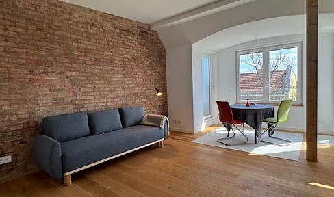 Neugebaute Dachgeschosswohnung mit Südterrasse in Reinickendorf / Mitte