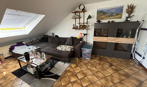 Beautiful 2-room apartment in the attic.