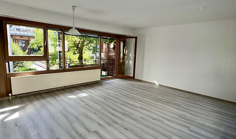 Excellent location! Right in the heart of Böblingen! 3-room apartment with balcony!