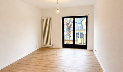 All-inclusive: Newly renovated 1-bedroom apartment, including electricity and internet – central location in Erlangen.