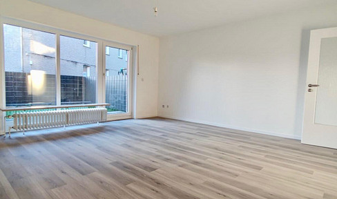 For sale by owner: Beautiful 3-room apartment with garden and terrace in Paderborn, Schloss Neuhaus, in a quiet and excellent location.