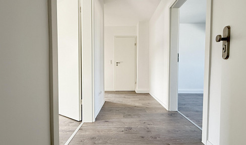 High-quality renovated 3-room apartment with a view of the Osthaus Museum – Available for the first time in central Hagen.