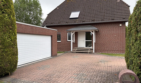 Gepflegtes EFH im Grünen in Feldrandlage mit großem Grundstück, Wohnkeller und Doppelgarage