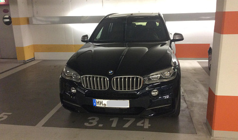Breiter Tiefgaragenstellplatz Hamburg-Neustadt / St. Pauli – trocken & frostfrei