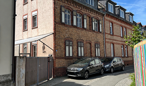 Charmantes Altbau Haus, zentral gelegen – ideal für Mehrgenerationen oder Vermietung