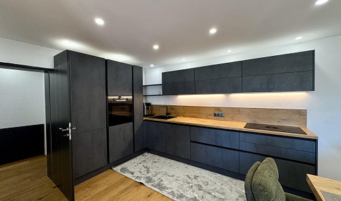 Helle, charmante 3-Zimmer-Erdgeschosswohnung Balkon & Tiefg