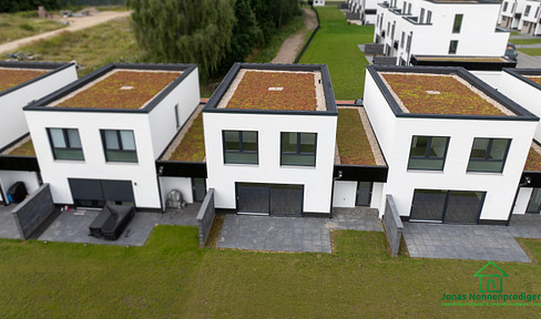 Modern terraced house with garage, available for first occupancy - 2 stories.