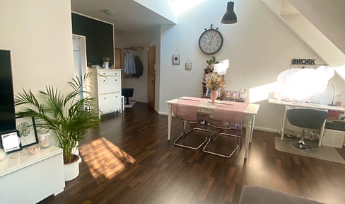 Centrally located 2-room attic apartment in Mainz-Kastel | Available from July 1st | No commission, offered directly by the owner.