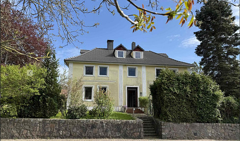 🏡 Mehrgenerationenhaus mit Entwicklungspotenzial nahe Eckernförde – 275 m² | 1.080 m² Grundstück