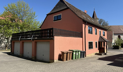 Three-family house in Ansbach-Schalkhausen – currently vacant, available for immediate occupancy.