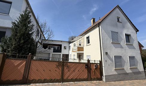 Spacious residential house in Freimersheim (Palatinate region) - for sale by private owner.
