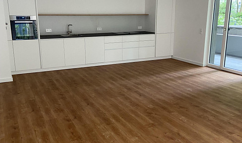 Familienwohnung - 300 Meter zur Alster - mit 50qm eigenem Garten