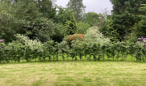 Wunderschöne moderne EG Wohnung mit eigenem Garten