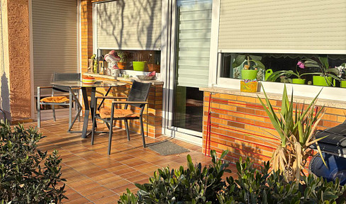 4.5-room apartment, 96 square meters, ground floor, with garden.