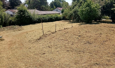 Wohnen im Grünen - Provisionsfreies Baugrundstück 460 qm
