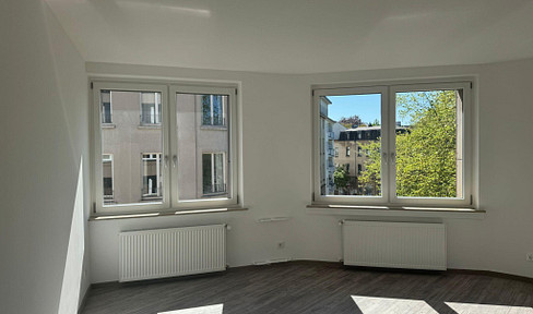 120 square meters, brand new and available for the first time after a complete renovation in the Dellplatz area.
