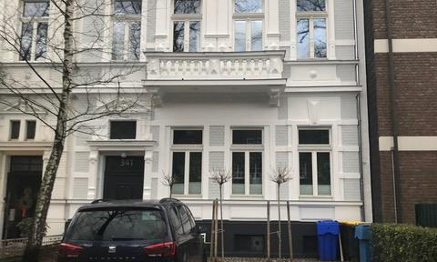 Mehrgenerationenhaus oder Wohnen und Arbeiten in Krefeld-Bockum im Stil der Neorenaissance