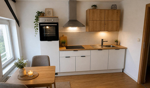 Helle Wohnung mit Küche (optional), großer Garten, 200m von S-Bahn
