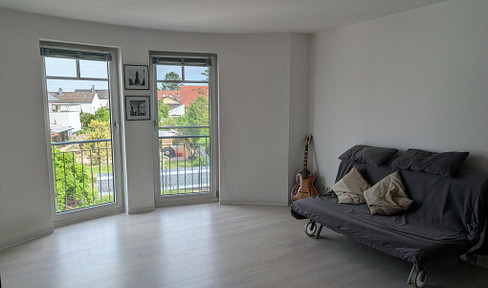 Quiet 2-room apartment with a parking space in an underground garage.