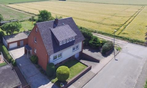 Detached single-family house with a large garden, located in Bredenbeck, a district of Wennigsen.