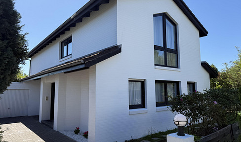 Atelierhaus mit Garage sowie Garten (ohne Makler)