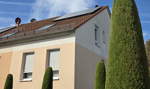 Energy-efficient terraced house (A+) with a southwest-facing garden in Kriftel - no commission fees.