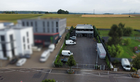 Gewerbehalle mit Büro und Betriebsleiterwohnung  auf 1496 qm Grundstück in Leingarten