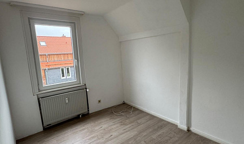 4-room attic apartment with fitted kitchen.