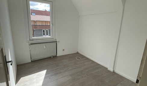 4-room attic apartment with fitted kitchen.
