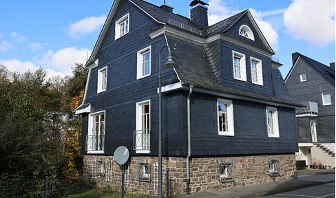 Einfamilienhaus in zentraler und idyllischer Lage