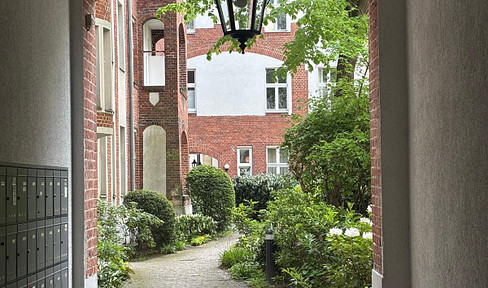 2-Raum Wohnung mit Wohnküche, Balkon und Aufzug im Güntzelkiez
