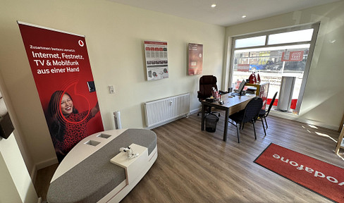 Investment property with a 7.7% yield, located in a prime area of Amberg, with a long-term lease agreement to a Vodafone store.