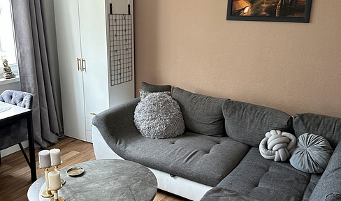 Renovierte 2-Zimmer-Wohnung mit EBK in Lichtenberg