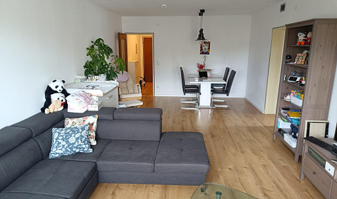 Großzügige 3-Zimmer-Wohnung mit Balkon, Einbauküche, Keller und Stellplatz in Nürnberg Höfen