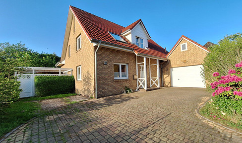 Einfamilienhaus in bevorzugter Wohnlage in Heide (Nähe WKK)