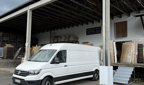 Warehouse space with an outdoor area.