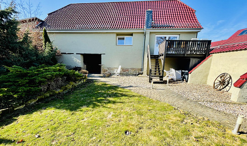 Ruhige Wohnung mit EBK, Garten & Garage