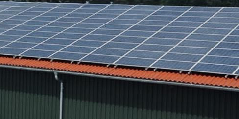 Commercial property: Office space / Warehouse with heating suitable for professional use.