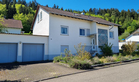 Großzügiges Einfamilienhaus mit 4 Garagen – Provisionsfrei – Ideal für große Familien