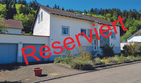 Großzügiges Einfamilienhaus mit 4 Garagen – Provisionsfrei – Ideal für große Familien
