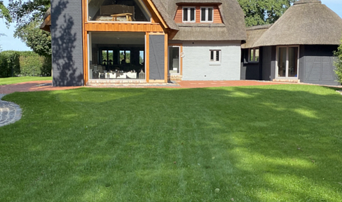REETDACHLANDHAUS, Wittenbergen.
