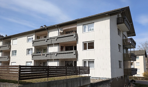 Provisionsfrei: Attraktive 4,5-Zimmer Wohnung mit 3 Balkonen und XXL-Nutzfläche in Nattheim