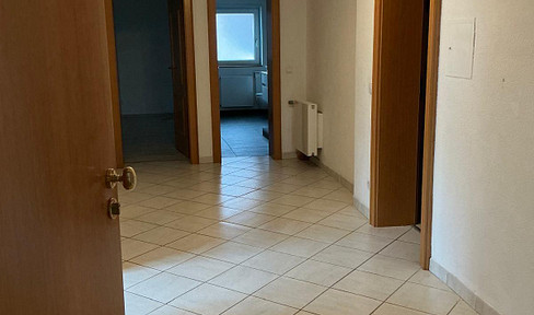 Platz für Familie & Freunde: 120 m² mit großem Wohn-essbereich und frisch saniertem Badezimmer