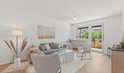 Helle, bezugsfreie und renovierte 3-Zi. Wohnung mit großem Sonnenbalkon *PROVISIONSFREI*